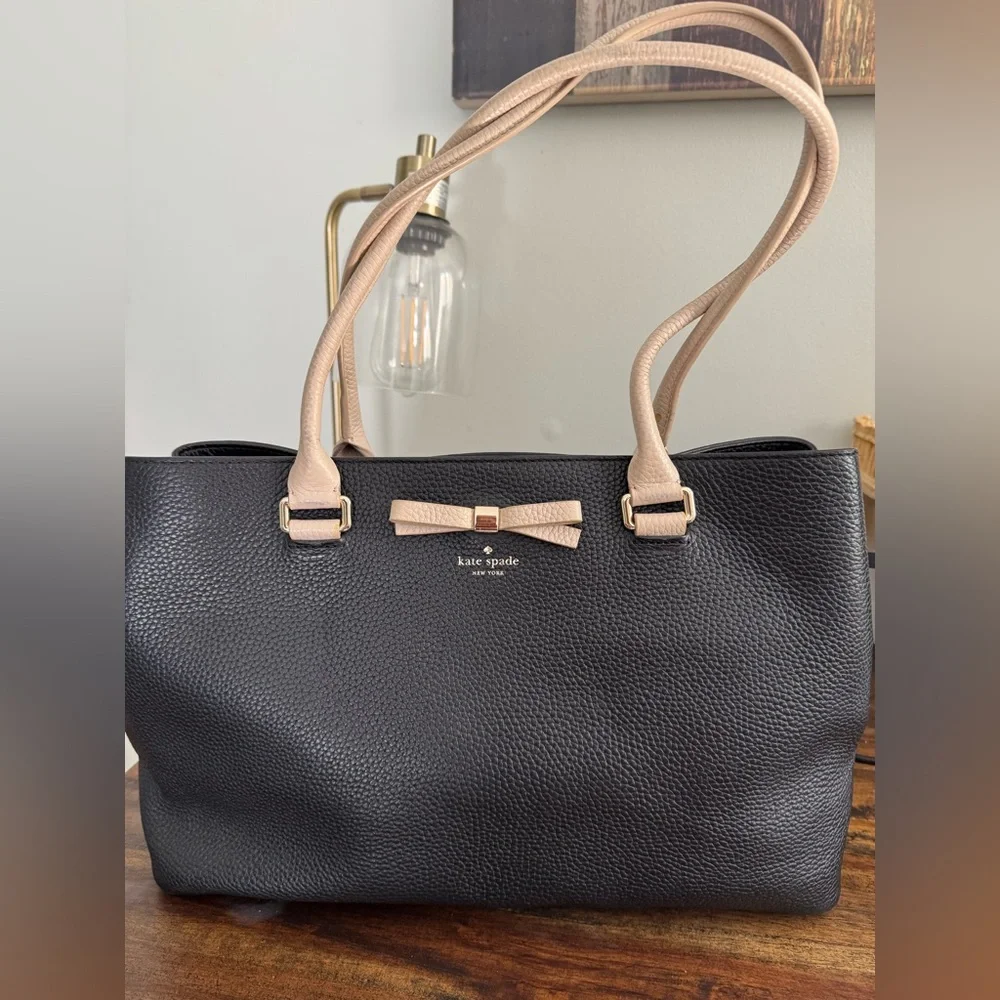 Kate Spade Black and Cream Shoulder Bag - Picture 2 of 9